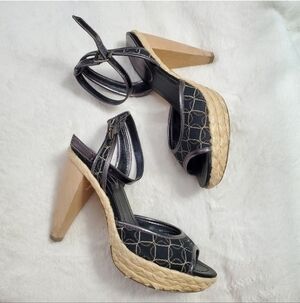 Vintage Nine West Y2K Platform Heels | Size 6 | Black & Gold Espadrille Sandals